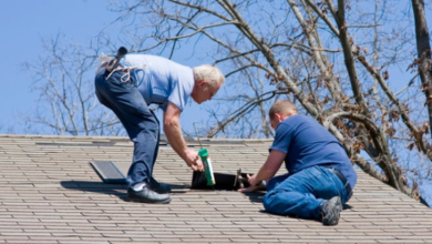 How Roofing Contractors Select the Right Materials for Local Climate Needs