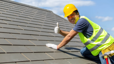 What to Expect When Working with a Professional Roofing Contractor