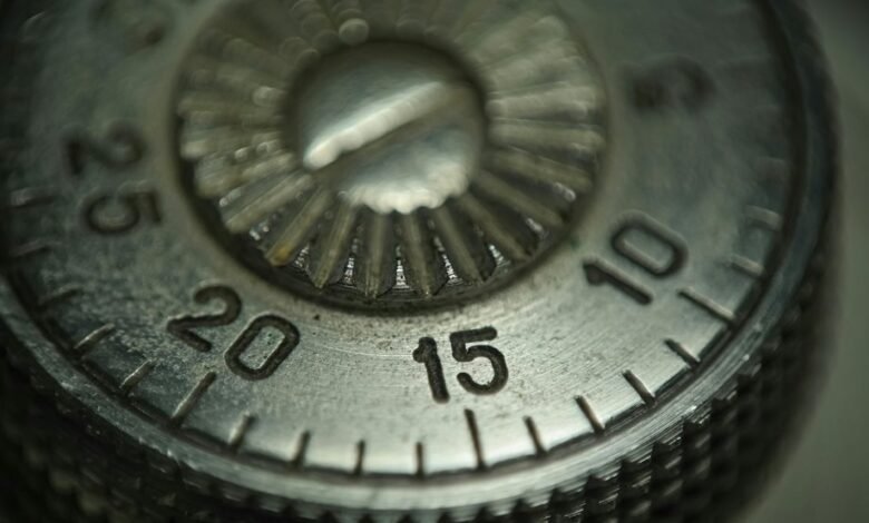 securely evaluate dial source